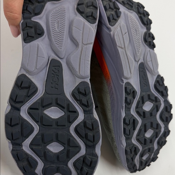 Hoka Gray and Orange Challenger ATR 7 Athletic Shoes 7.5 - Picture 5 of 12